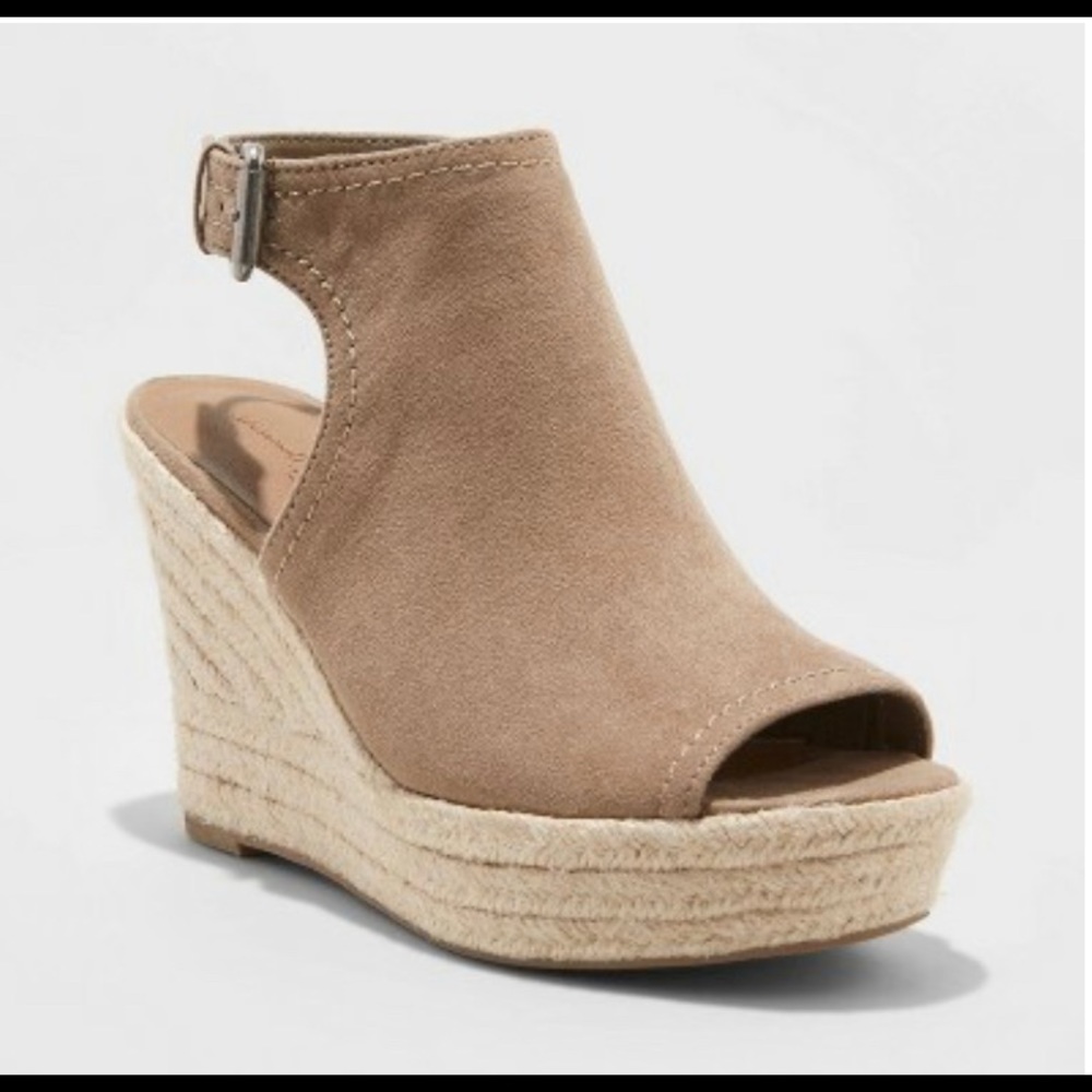 Universal Thread Cayla Espadrille wedge shoes